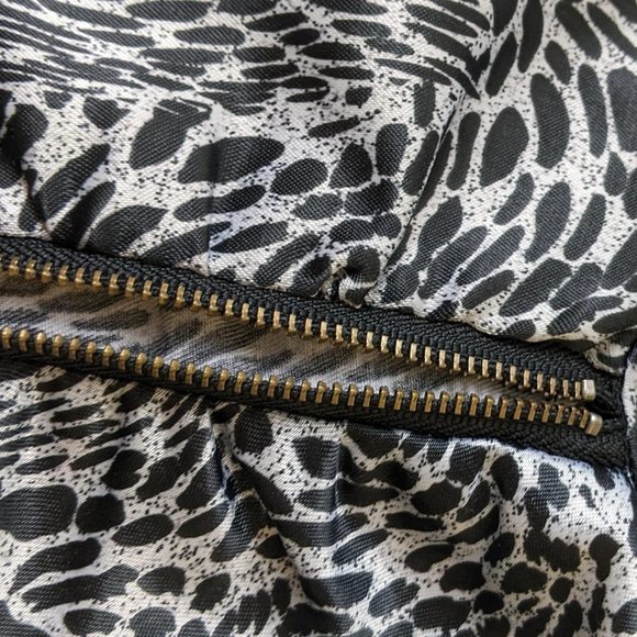 Guess XS Black & White Leopard Pattern Stretch Dress with Adjustable Straps - Picture 5 of 16